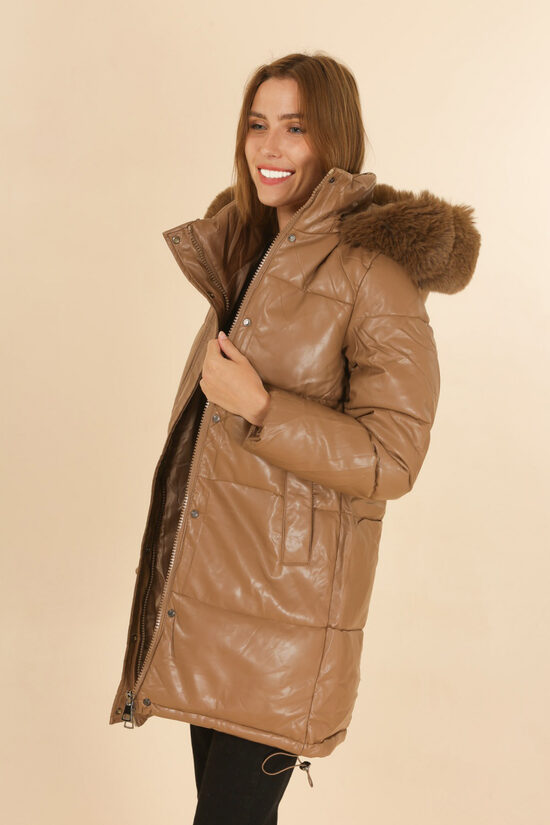 Пальто из эко-кожи